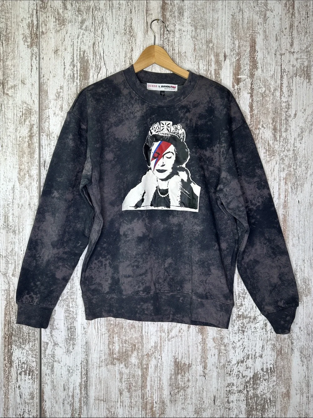 GUESS X BRANDALISED WITH GRAFFITI BY BANKSY QUEEN SWEATSHIRT Men’s Sz S